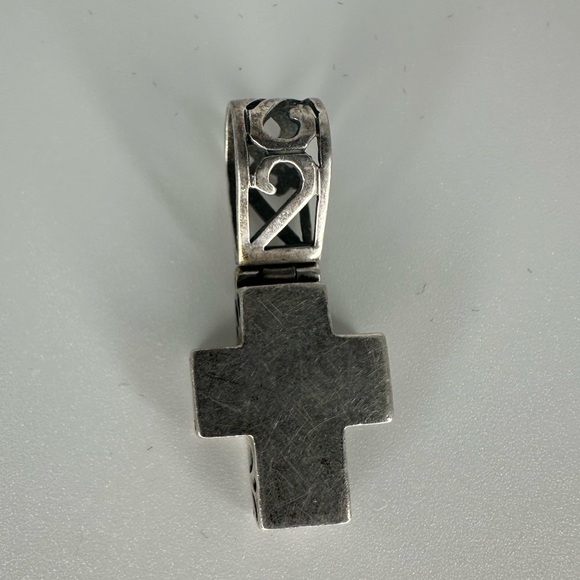 Silpada Serling Silver Reversible Filigree Cross Pendant Vintage - Picture 2 of 5